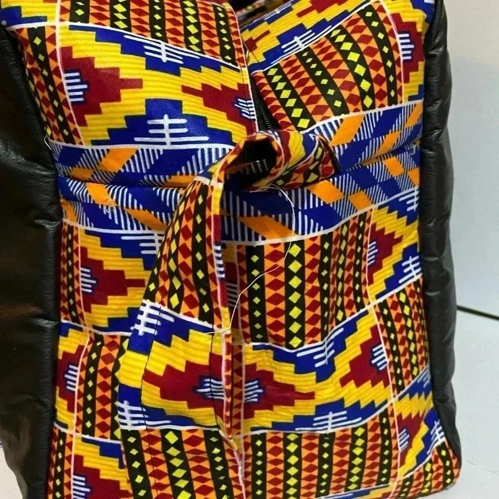 Handcrafted  unisex Ankara print vinyl leather duffel weekend travel bag - Picture 5 of 11